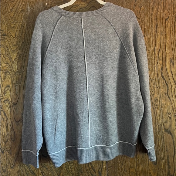 Pilcro Anthropology Heather Gray Oaklyn Crewneck Sweatshirt size M - Picture 10 of 10